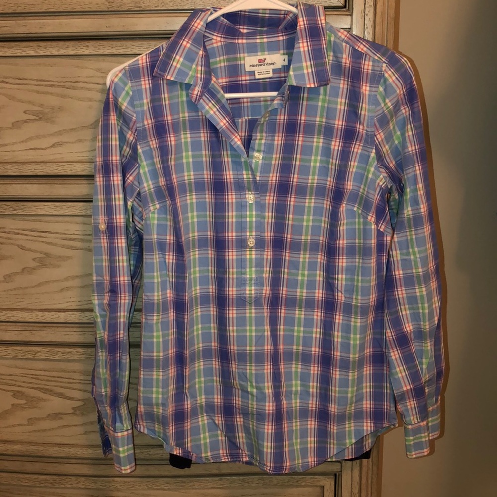 Women's vineyard vines shirt